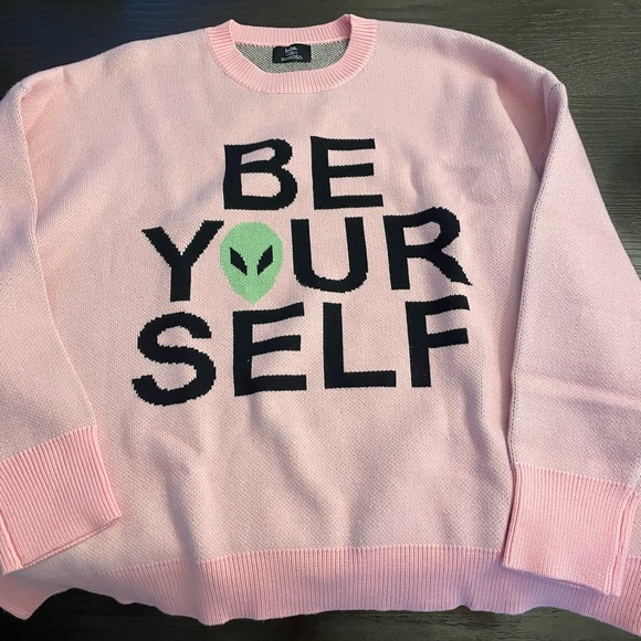 Dressed in Lala Be Yourself Oversized Sweater NWT - Picture 2 of 4